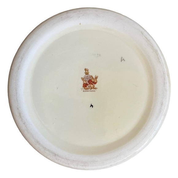 Vintage bunnykins thick walled bowl bunnies walking down path - Picture 6 of 8